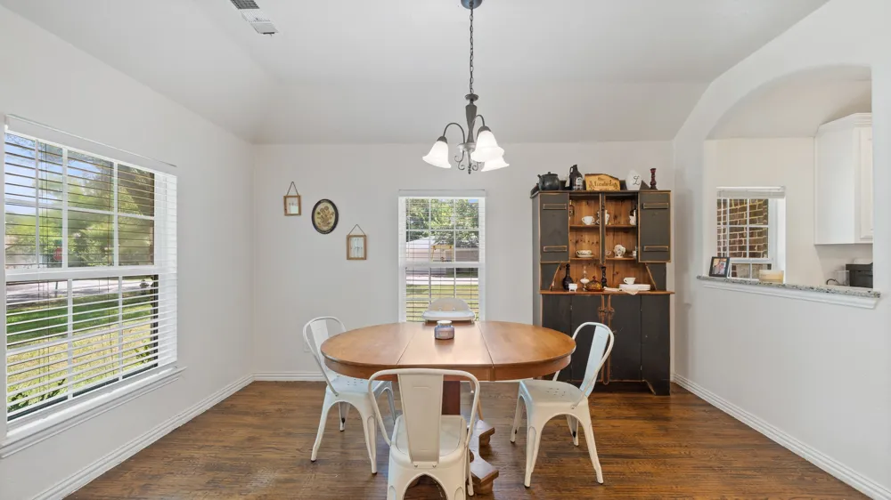 308 E 8th Street Kaufman, TX 75142