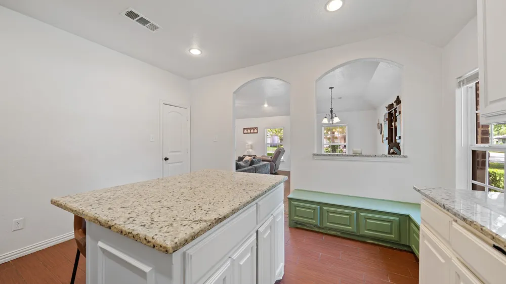 308 E 8th Street Kaufman, TX 75142