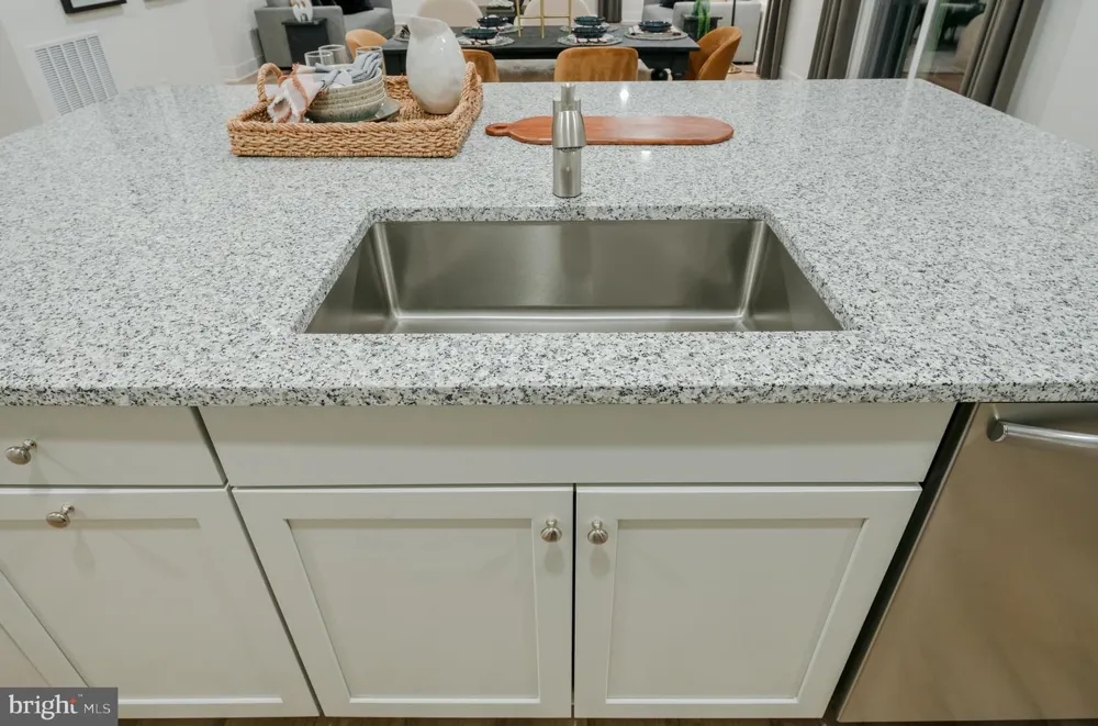 5364 NEWPORT CIRCLE White Plains, MD 20695