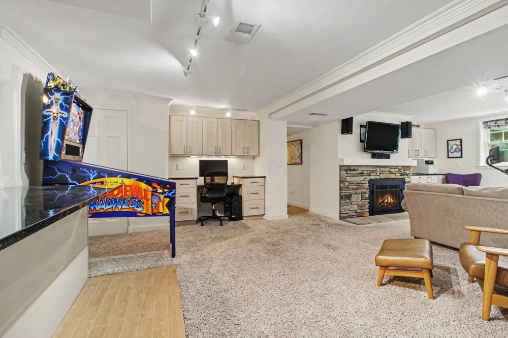 9 E Heatheridge Street Ann Arbor, MI 48104