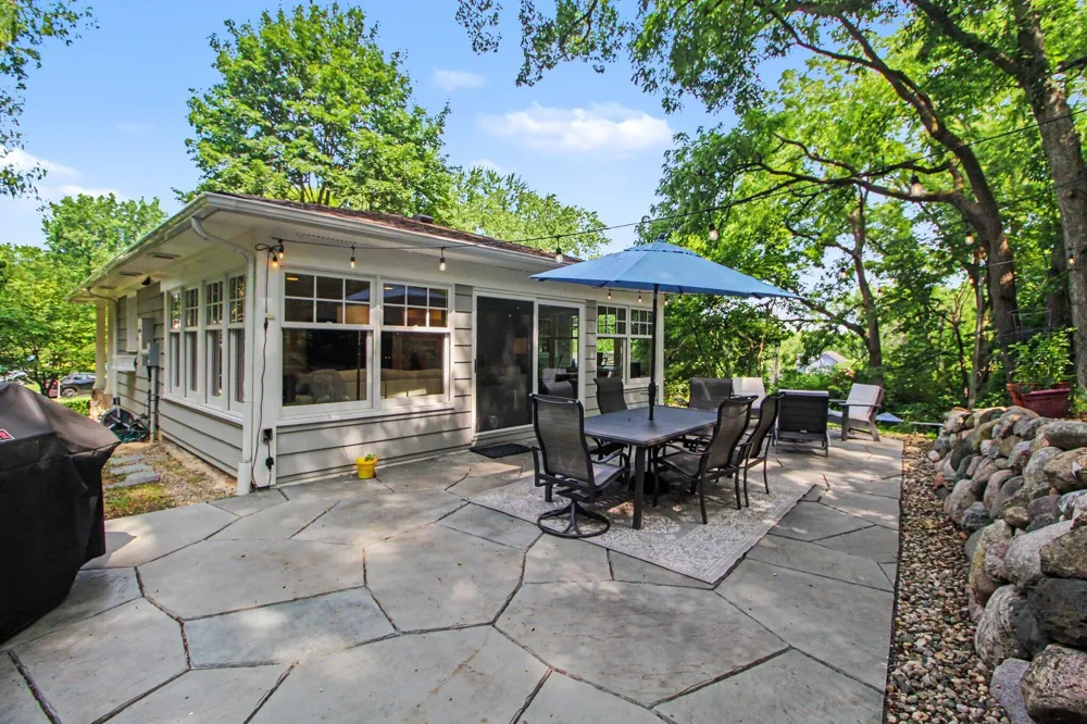 9 E Heatheridge Street Ann Arbor, MI 48104