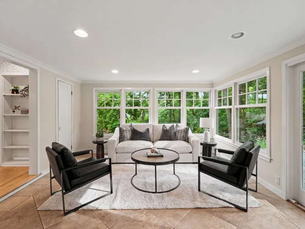 9 E Heatheridge Street Ann Arbor, MI 48104