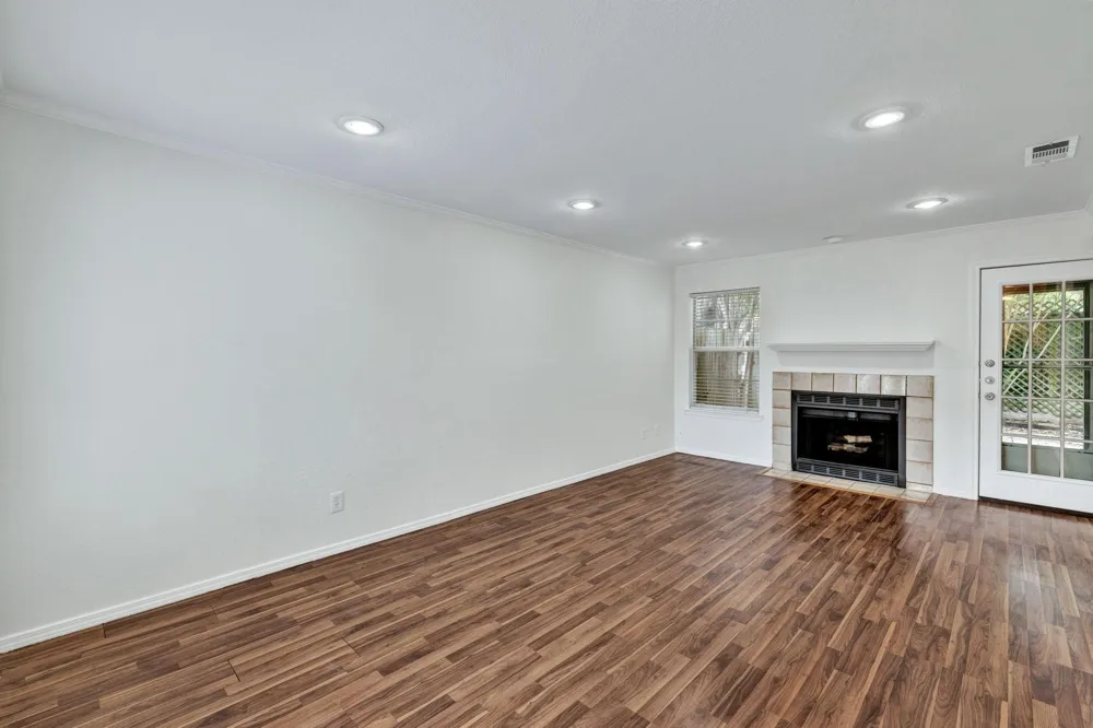 3209 Whatley Drive Garland, TX 75043