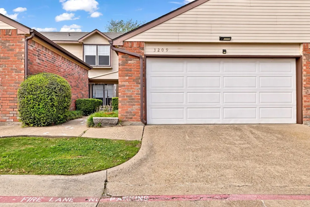 3209 Whatley Drive Garland, TX 75043