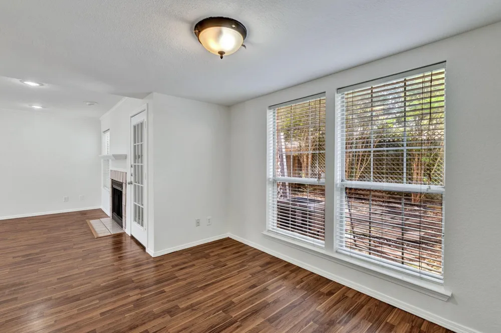 3209 Whatley Drive Garland, TX 75043