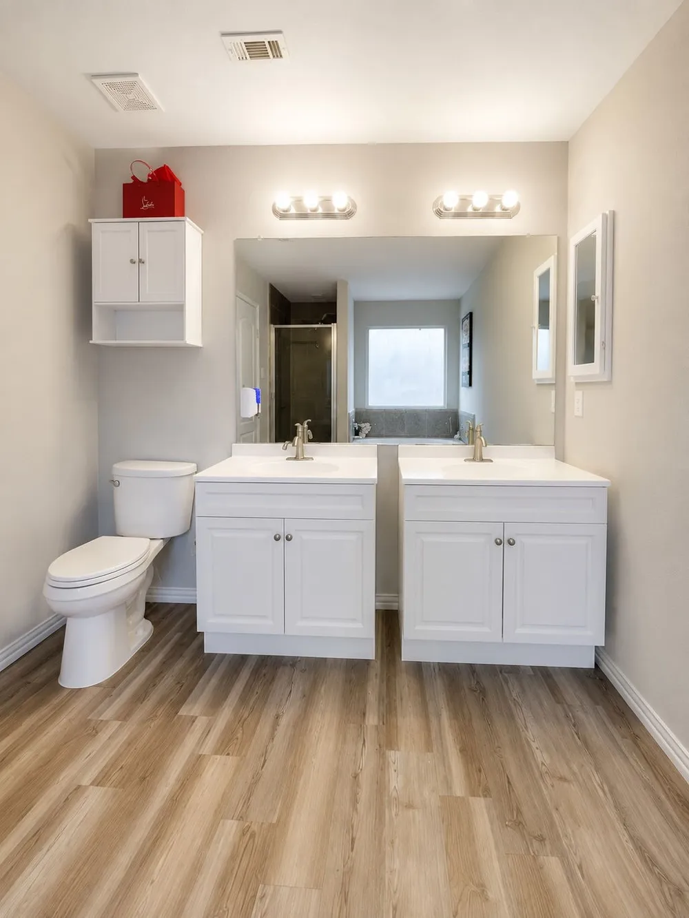 754 Cedarwood Drive Cedar Hill, TX 75104