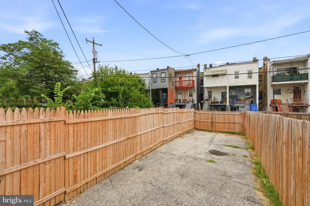 1638 BENTALOU STREET Baltimore, MD 21216