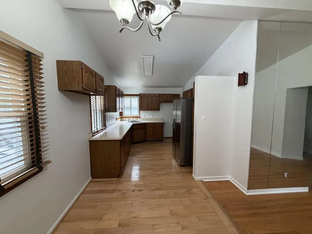 29671 Macintyre Street Livonia, MI 48150