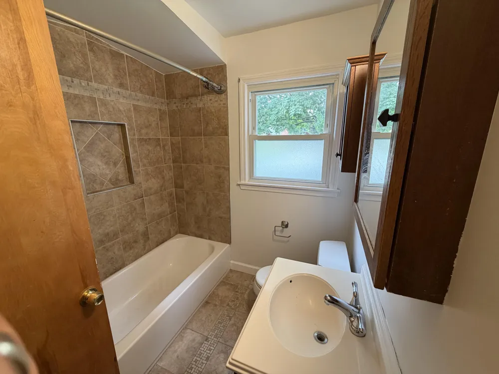 29671 Macintyre Street Livonia, MI 48150