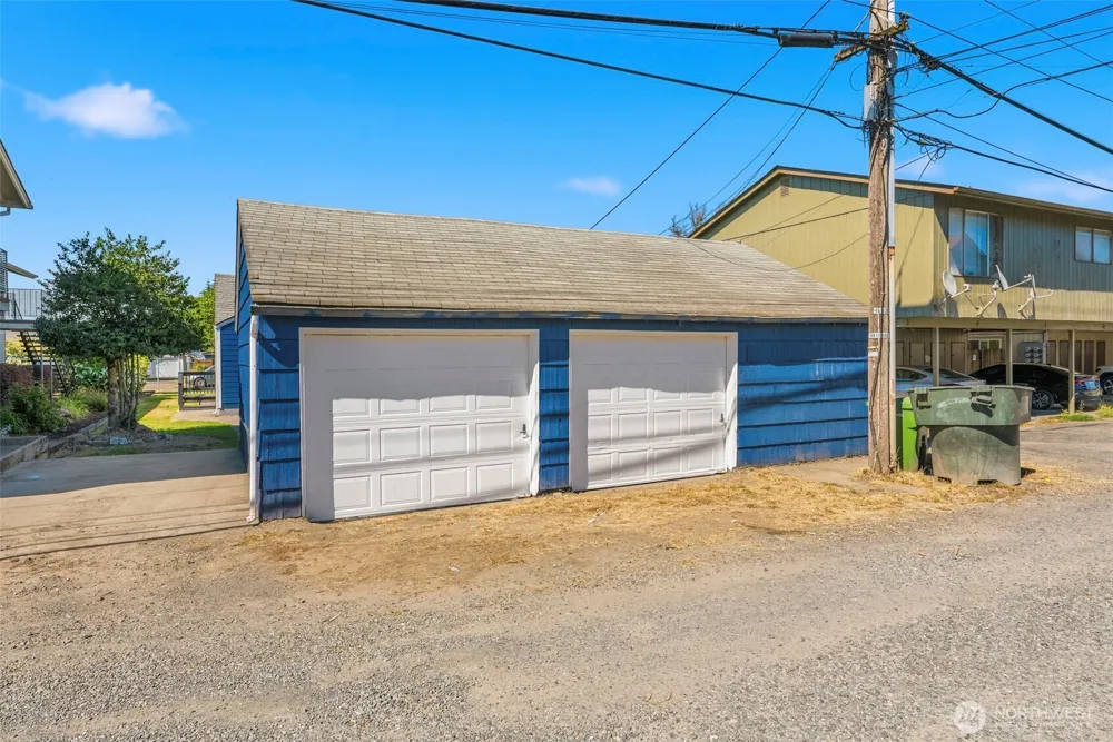 3015 Dover Street Longview, WA 98632