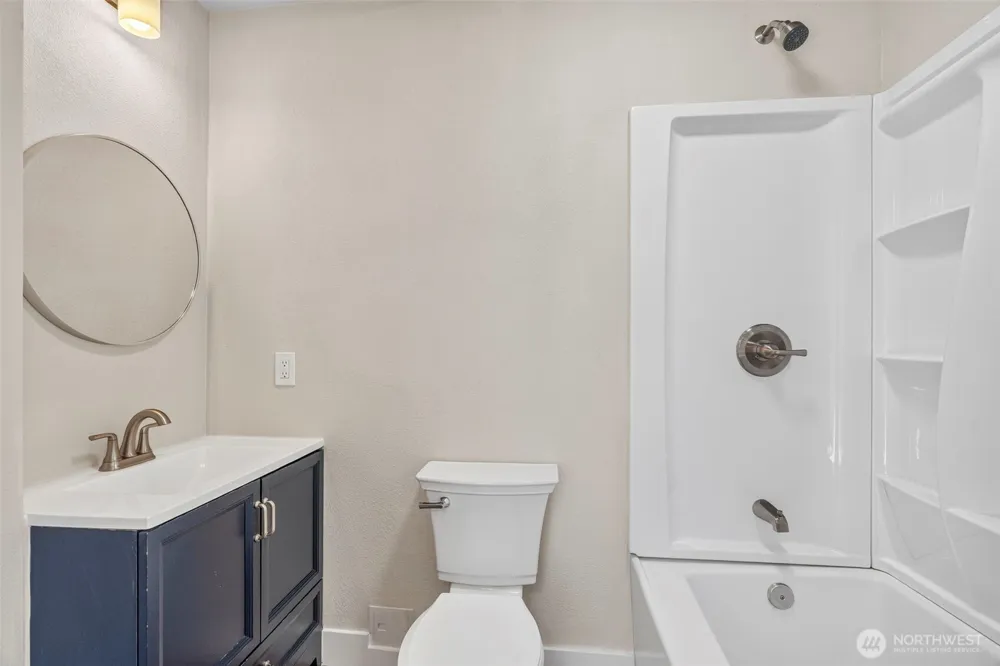 3015 Dover Street Longview, WA 98632