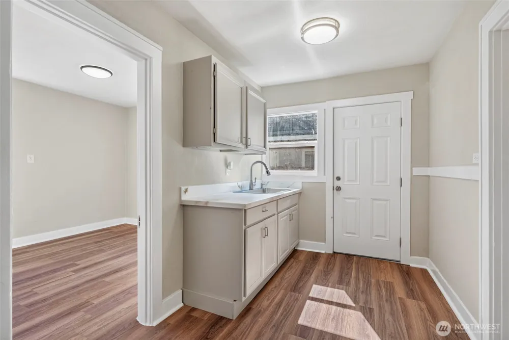 3015 Dover Street Longview, WA 98632