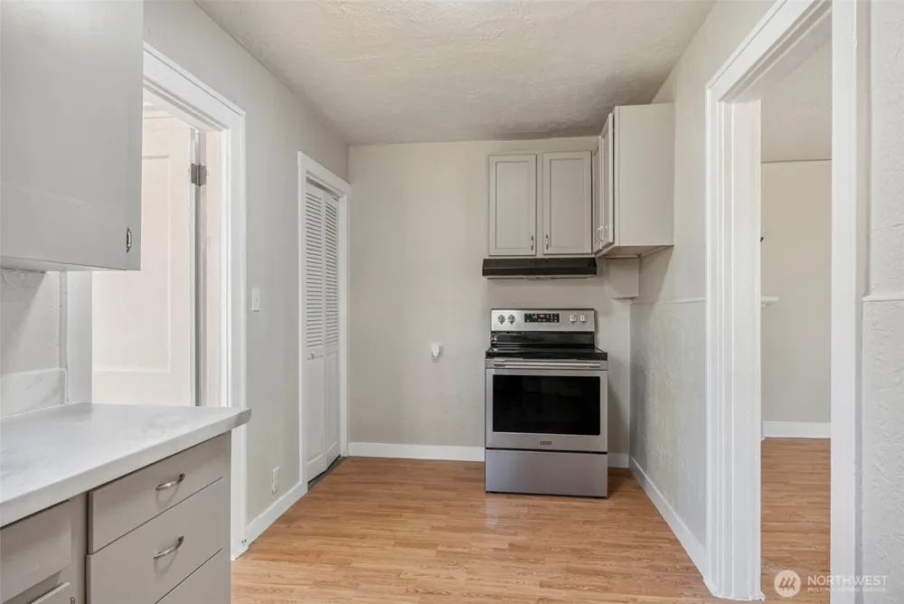 3015 Dover Street Longview, WA 98632