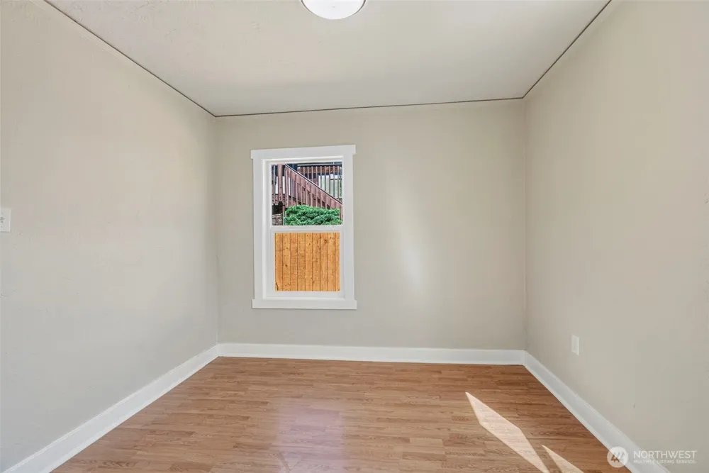 3015 Dover Street Longview, WA 98632