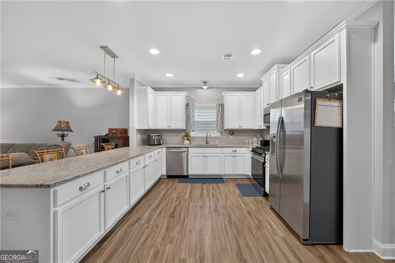 235 Rosemary LNDG Dallas, GA 30132