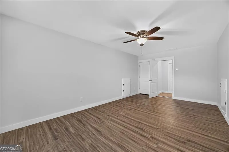 235 Rosemary LNDG Dallas, GA 30132