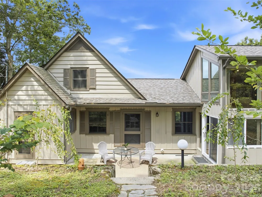 279 Longview Drive Waynesville, NC 28786