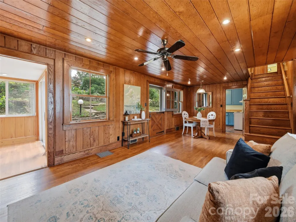 279 Longview Drive Waynesville, NC 28786