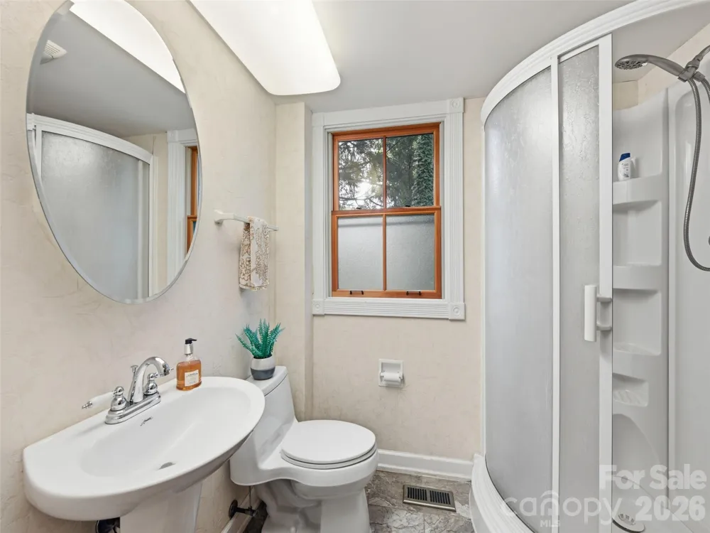 279 Longview Drive Waynesville, NC 28786