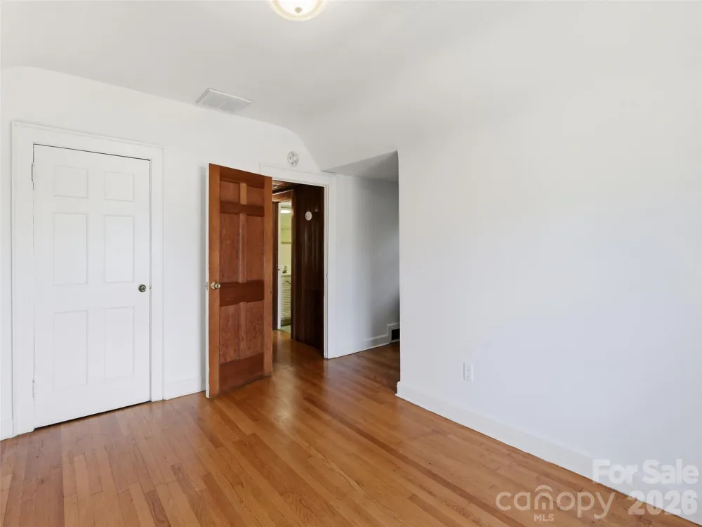 279 Longview Drive Waynesville, NC 28786