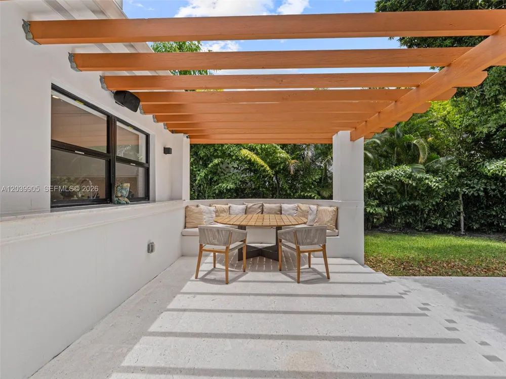 511 Perugia Ave Coral Gables, FL 33146