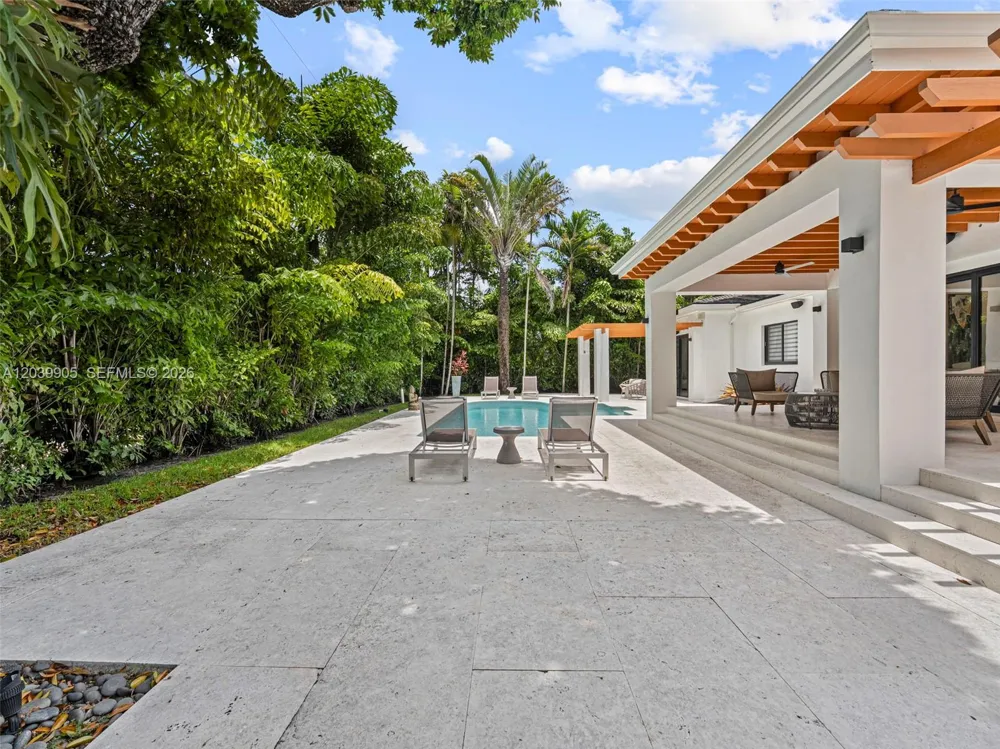 511 Perugia Ave Coral Gables, FL 33146