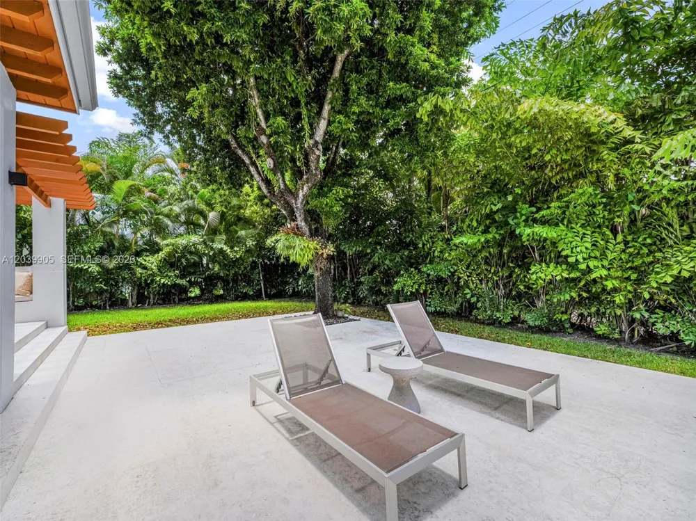 511 Perugia Ave Coral Gables, FL 33146