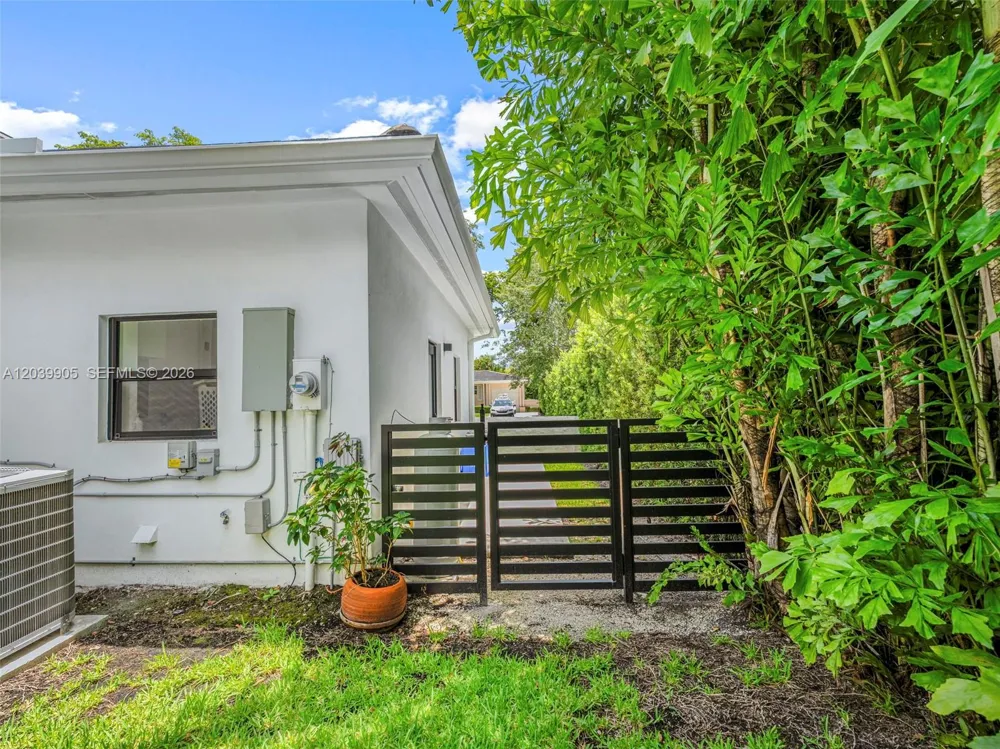 511 Perugia Ave Coral Gables, FL 33146