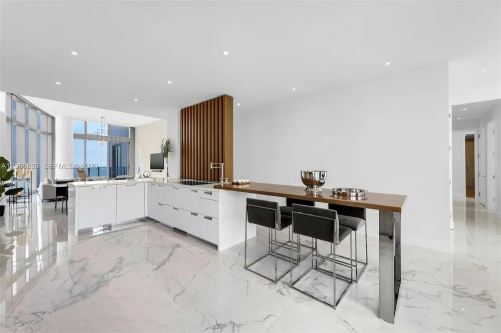 15701 Collins Ave #4701 Sunny Isles Beach, FL 33160
