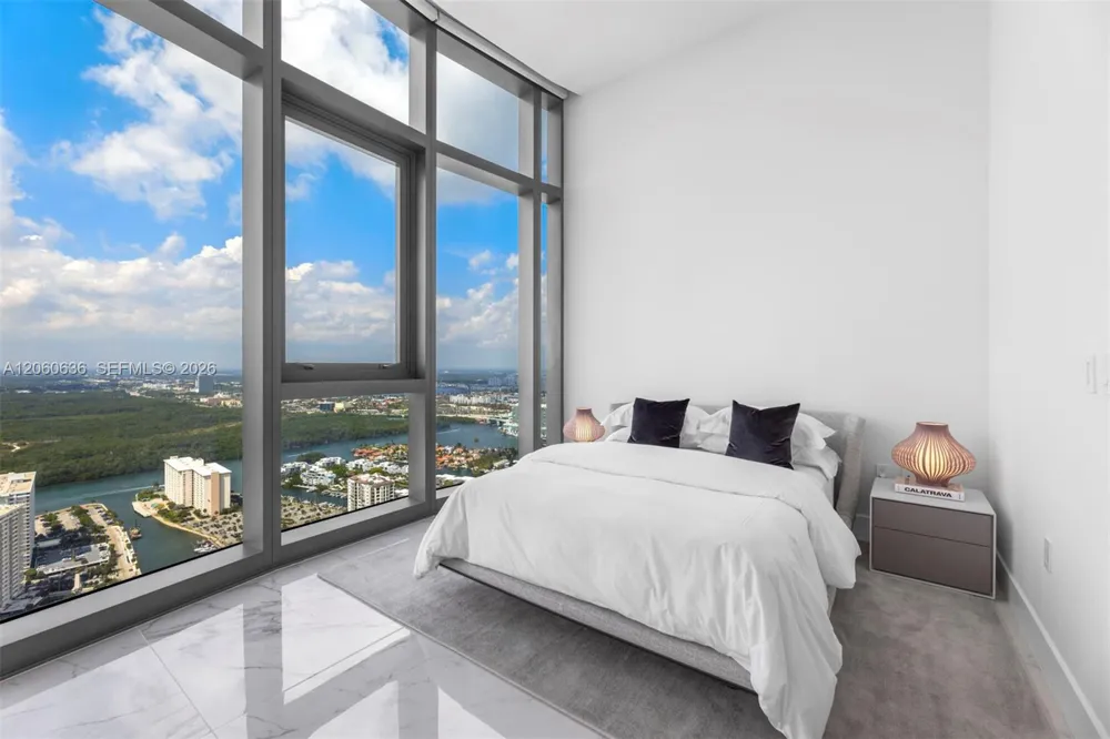 15701 Collins Ave #4701 Sunny Isles Beach, FL 33160