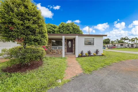 820 NW 38th Ave