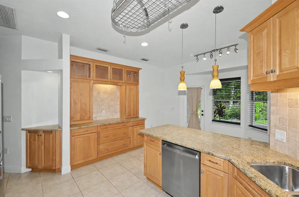 7340 35th Court Vero Beach, FL 32967