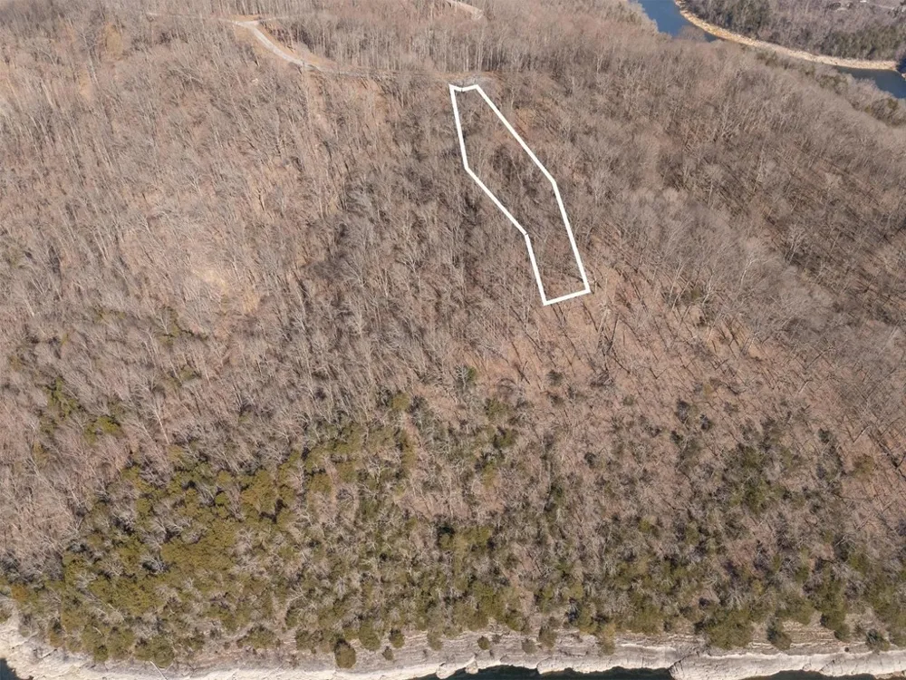 28 Back Ranch Dr Silver Point, TN 38582
