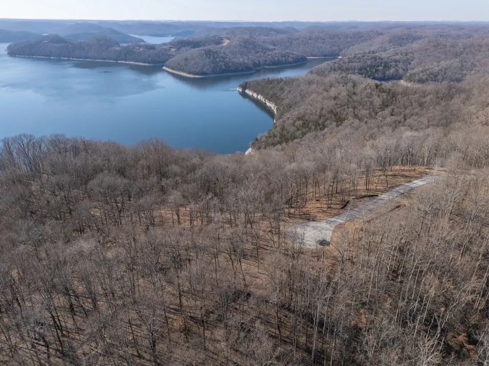 28 Back Ranch Dr Silver Point, TN 38582