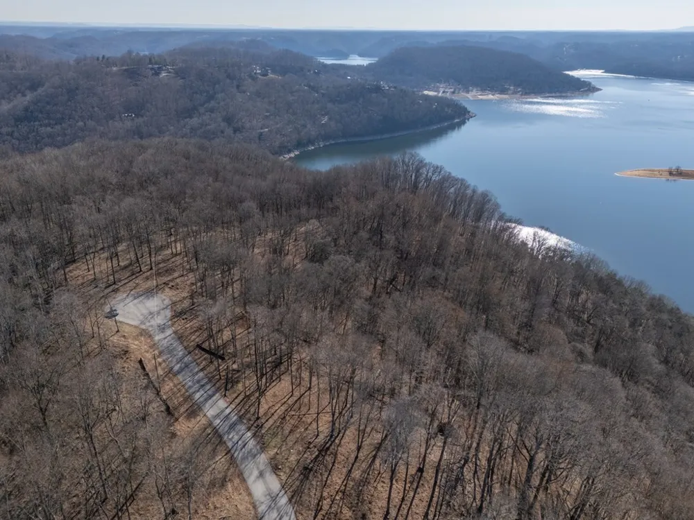28 Back Ranch Dr Silver Point, TN 38582