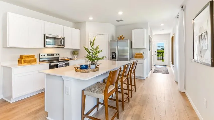 18623 LOOKOUT RIDGE PLACE Lakewood Ranch, FL 34211