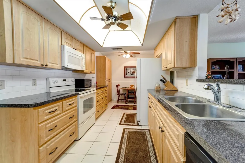 8360 HIGH POINT CIRCLE #3 Port Richey, FL 34668