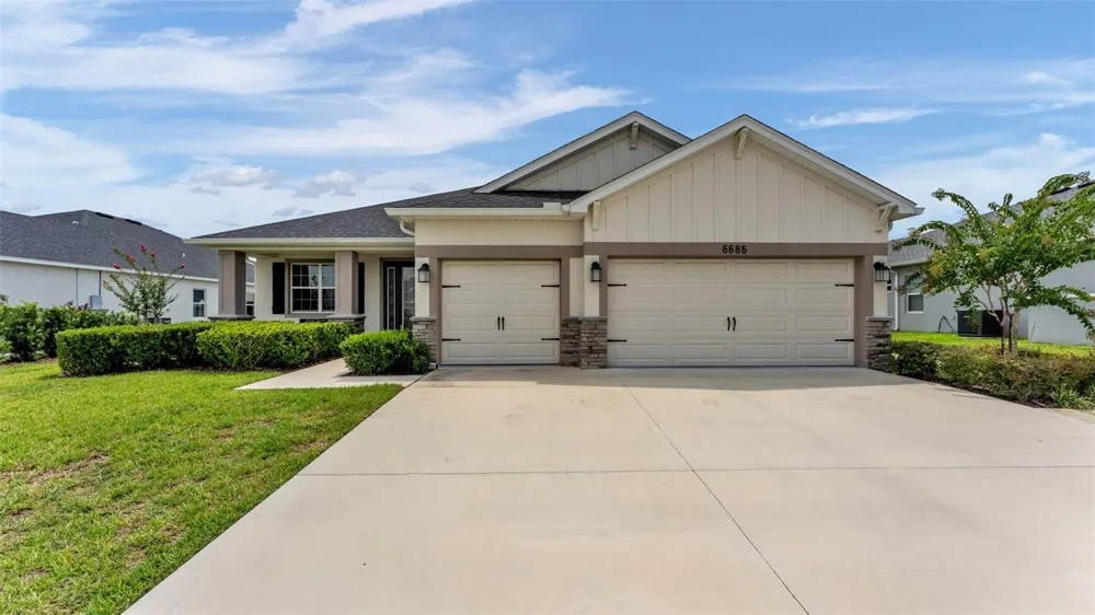 6686 TREYMONT DRIVE Lakeland, FL 33813