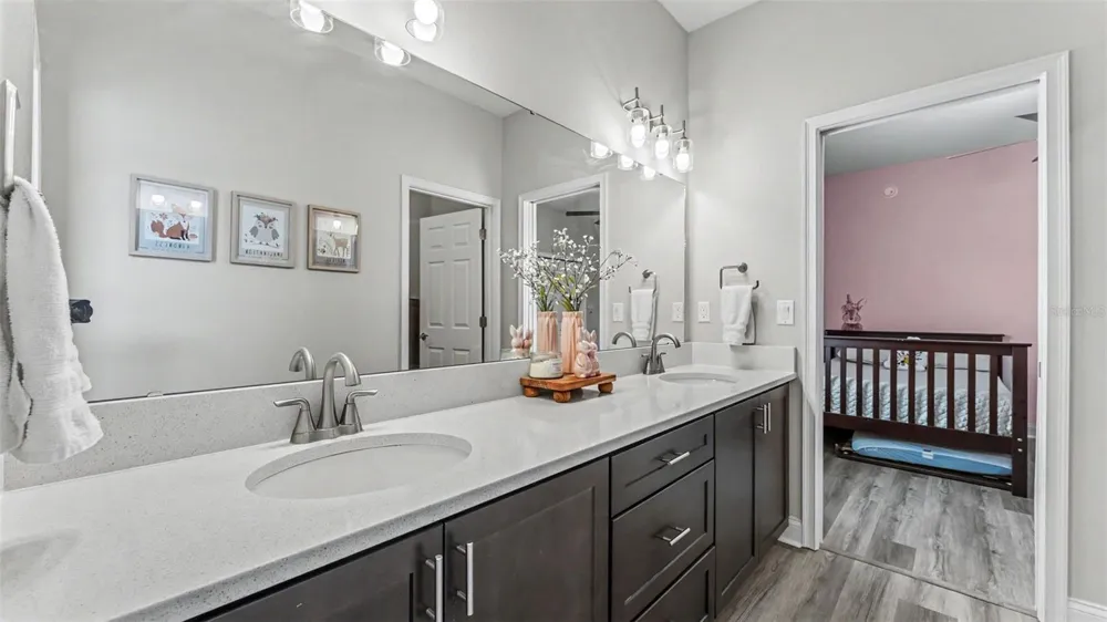 6686 TREYMONT DRIVE Lakeland, FL 33813