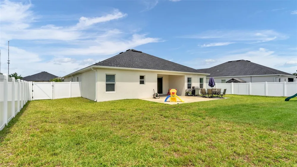 6686 TREYMONT DRIVE Lakeland, FL 33813