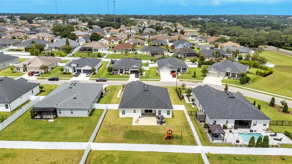 6686 TREYMONT DRIVE Lakeland, FL 33813
