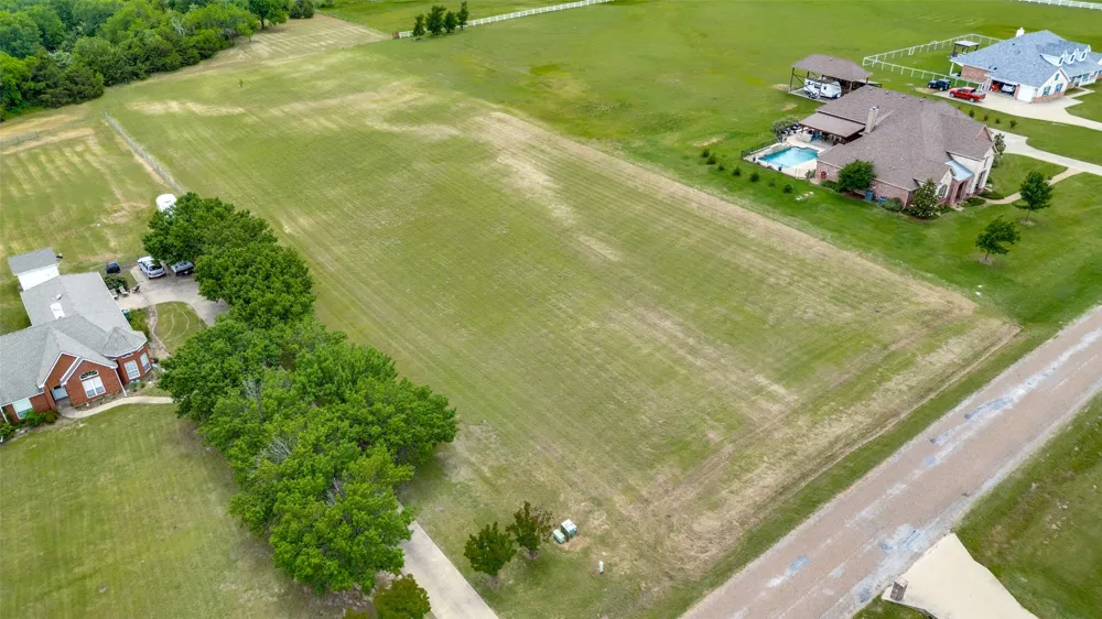 104 Green Meadow Court Gunter, TX 75058