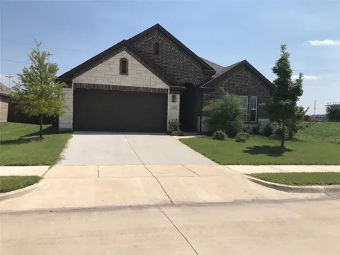 2806 Steeple Chase Drive