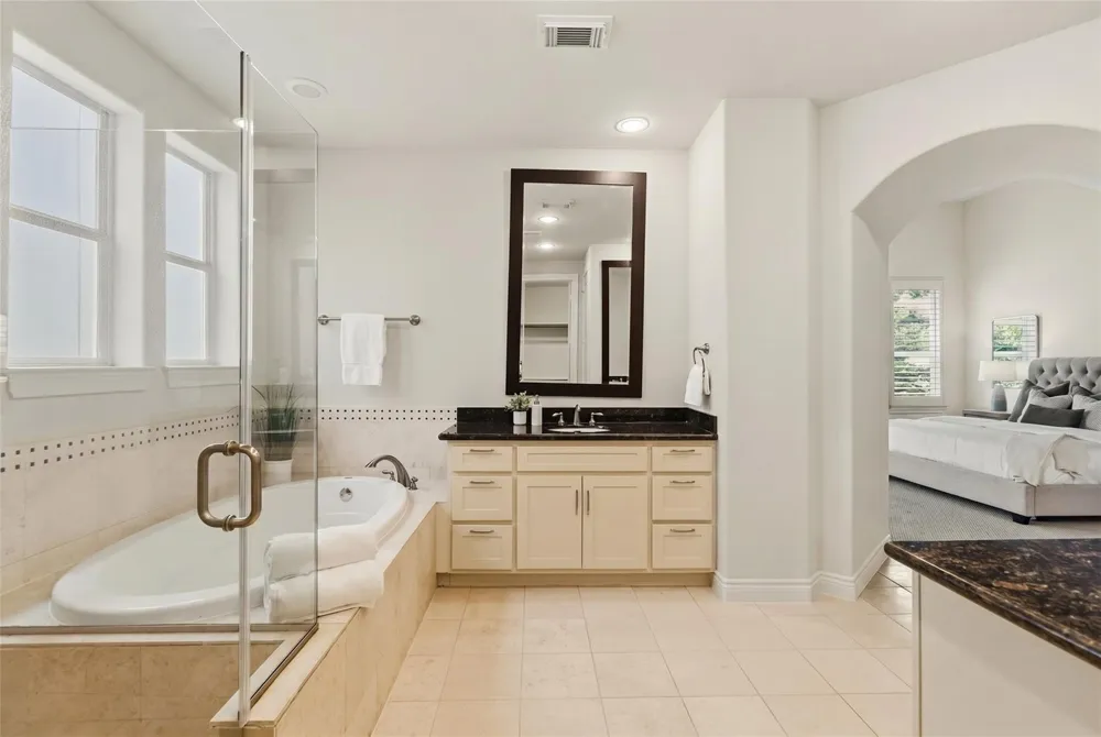 2823 Sherwin Street Houston, TX 77007