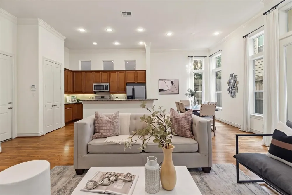 2823 Sherwin Street Houston, TX 77007