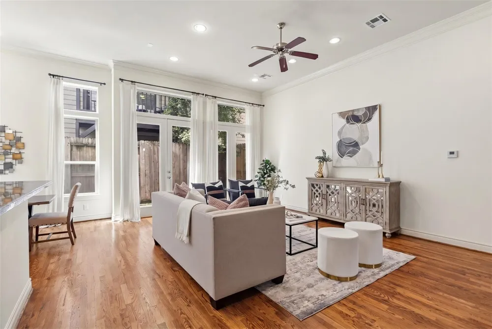 2823 Sherwin Street Houston, TX 77007