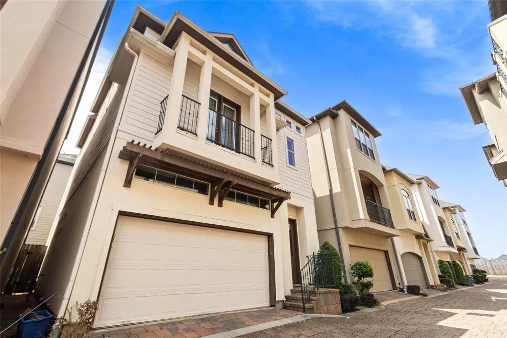 2823 Sherwin Street Houston, TX 77007
