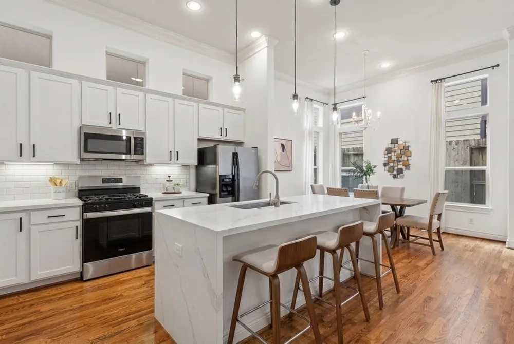 2823 Sherwin Street Houston, TX 77007