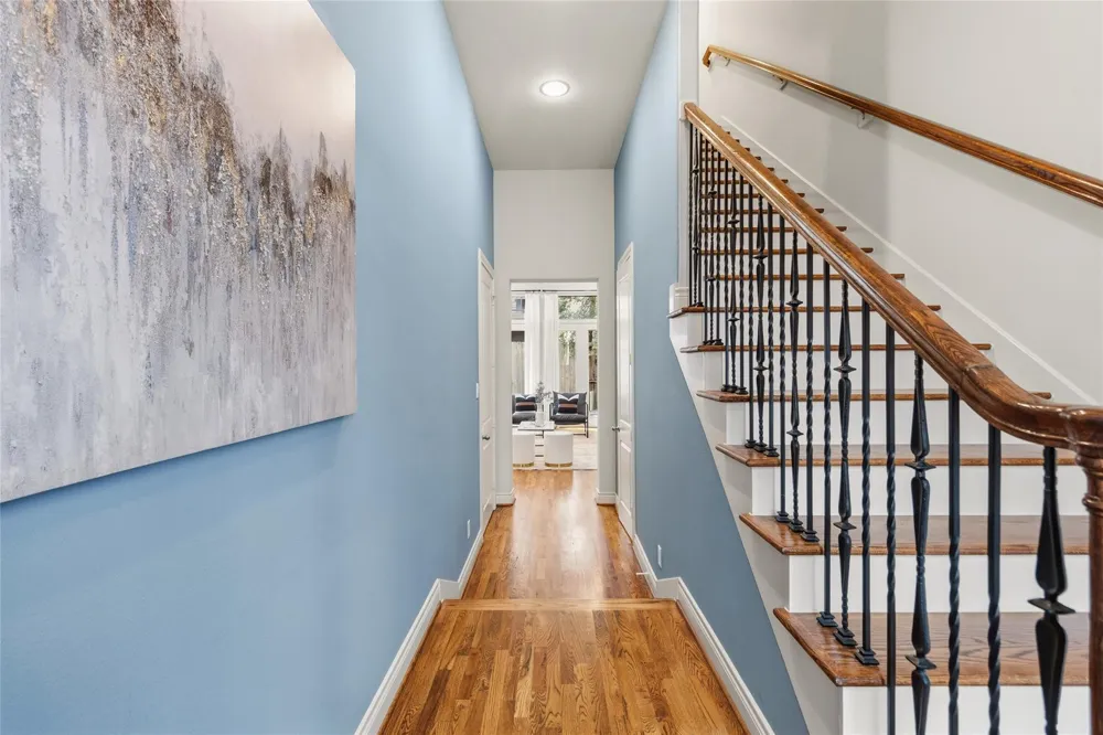 2823 Sherwin Street Houston, TX 77007