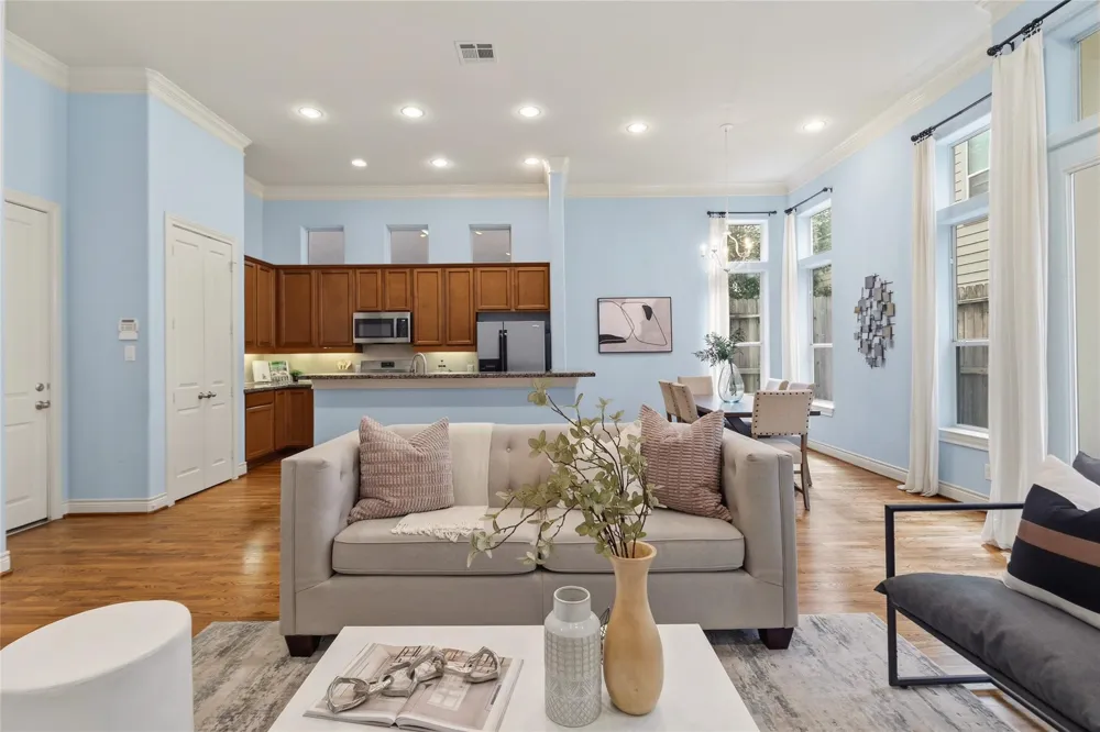 2823 Sherwin Street Houston, TX 77007